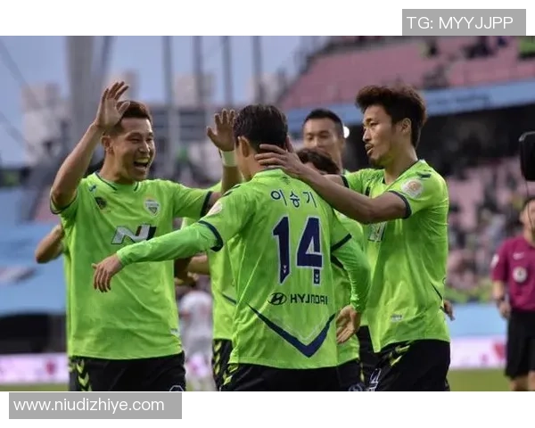 城南与全北现代激战正酣直播盛况回顾与精彩瞬间分析