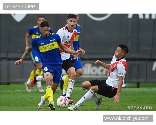 帕尔梅拉与博卡青年激战正酣谁能在南美赛场笑到最后