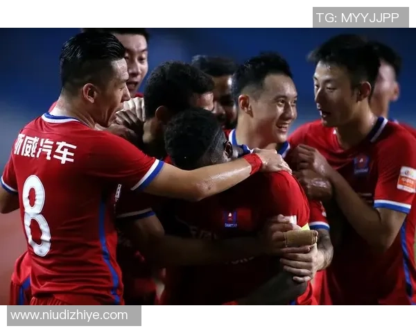 建业与重庆斯威激战正酣比分悬念迭起谁能笑到最后 建业与重庆斯威激战正酣比分悬念迭起谁能笑到最后